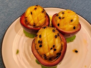 8头大连鲍 (百香果焗) 每只16.8元