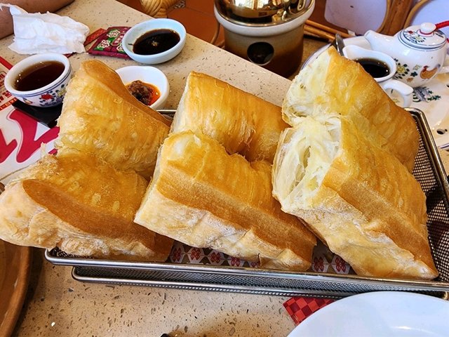炸油條