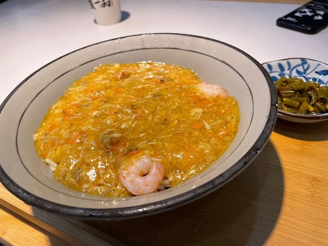 蟹粉蝦仁撈麵