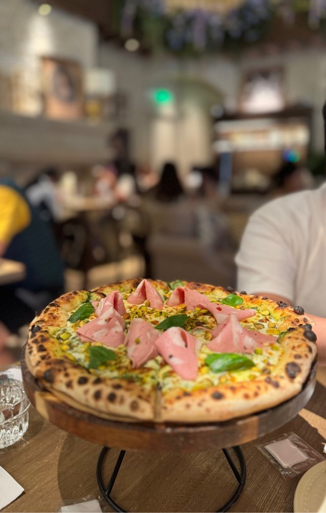 羅勒開心果Pizza