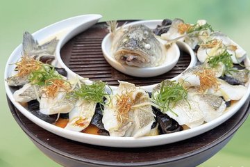 金银蒸斗门海鲈鱼